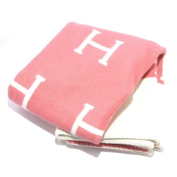 HERMES Avalon - Rose, Eller. White Wool Cashmere Accessory - Picture 1 of 5